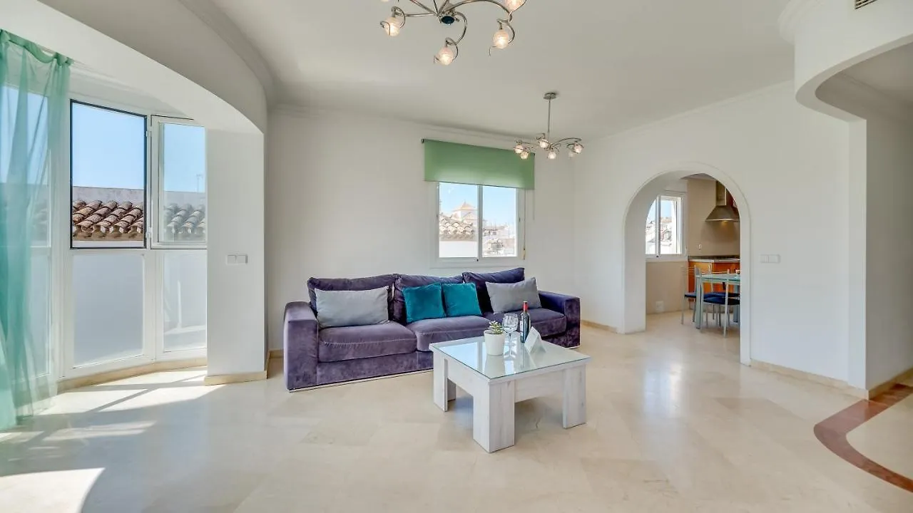 Apartment Chic Uurban Oasis In Estepona