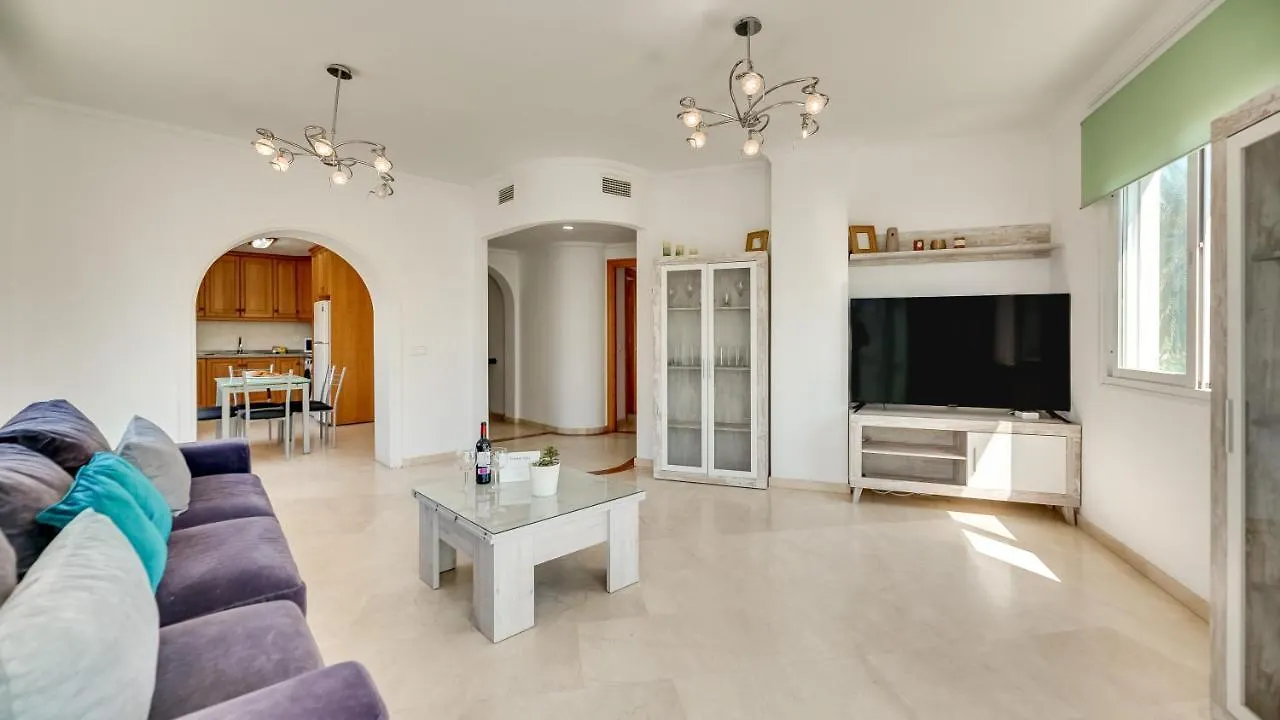 Chic Uurban Oasis In Estepona Spain