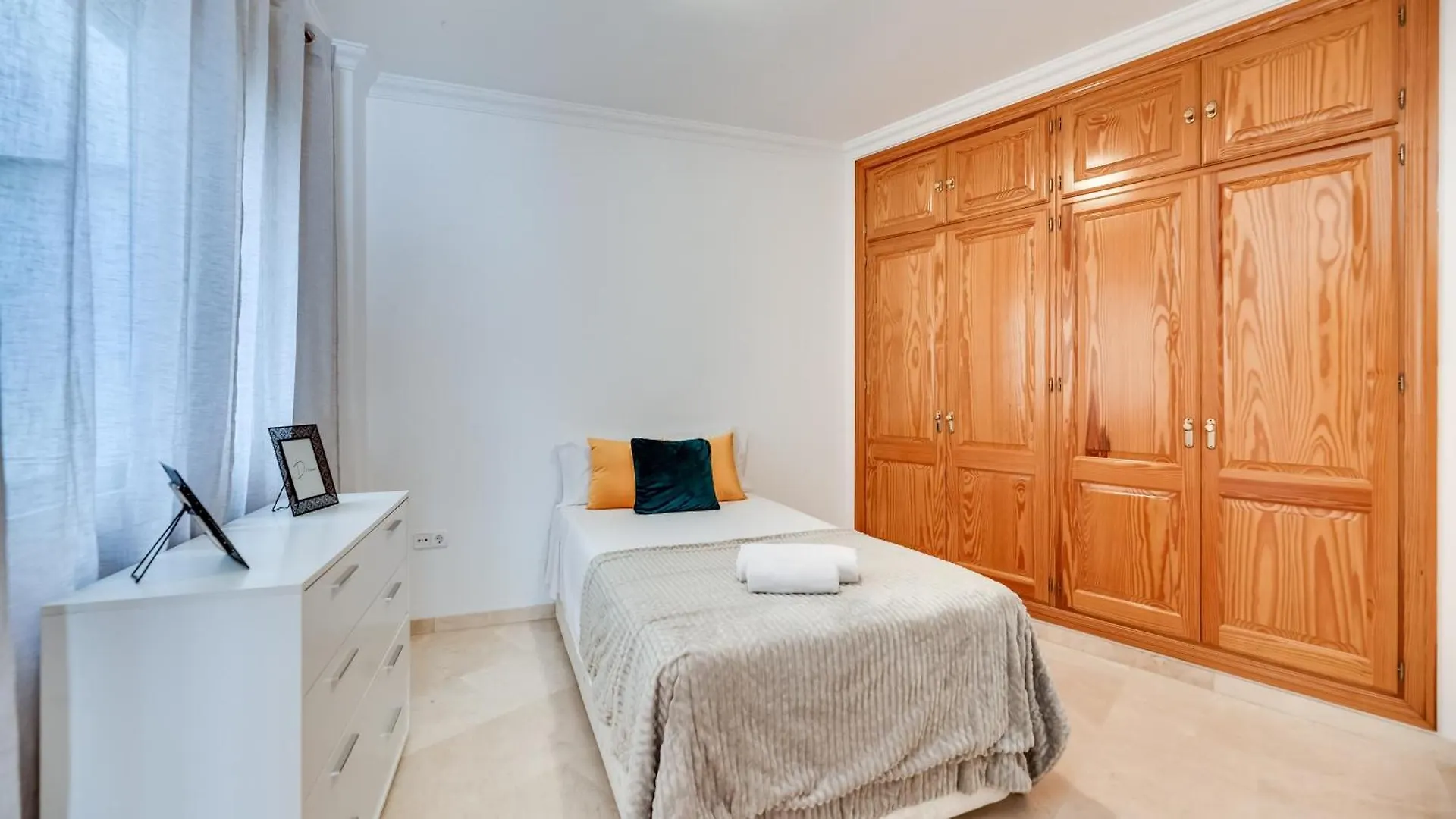 Chic Uurban Oasis In Estepona
