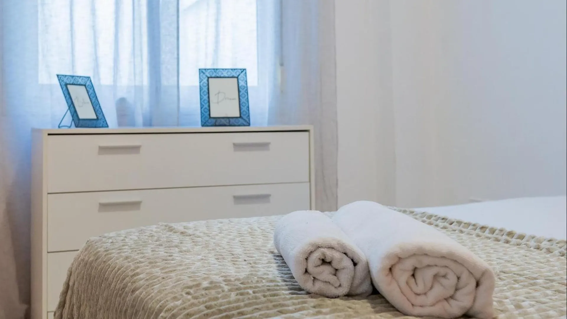 Apartment Chic Uurban Oasis In Estepona Spain