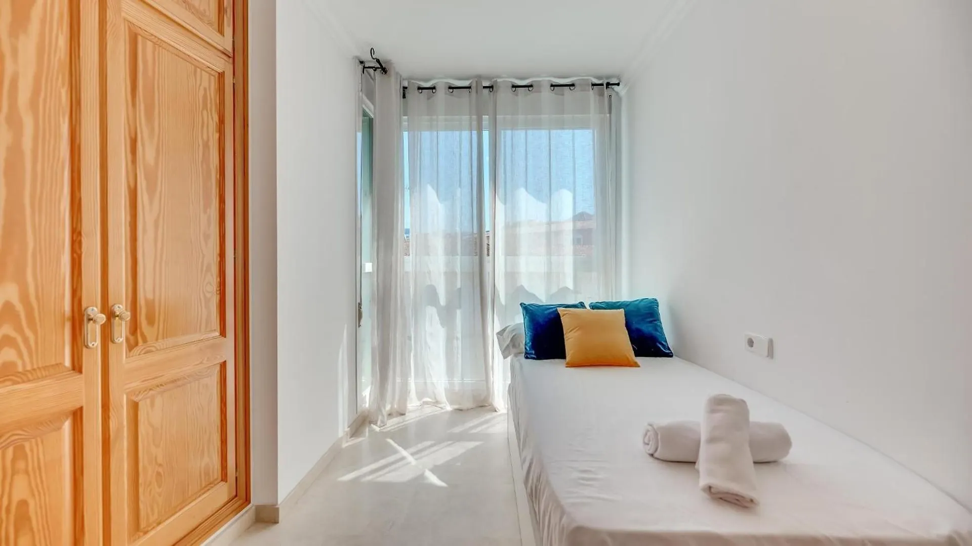 Chic Uurban Oasis In Estepona Spain