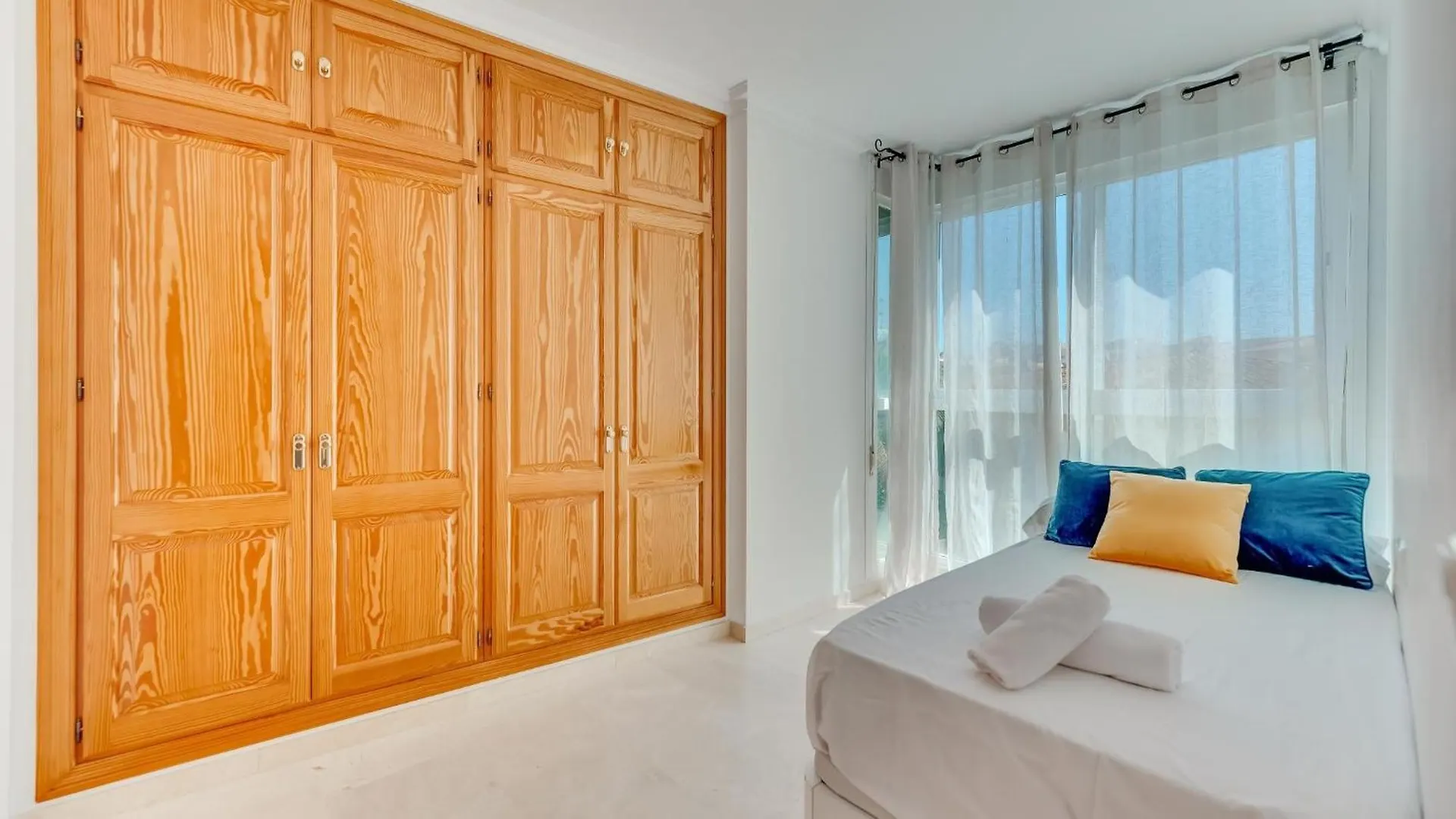 Chic Uurban Oasis In Estepona