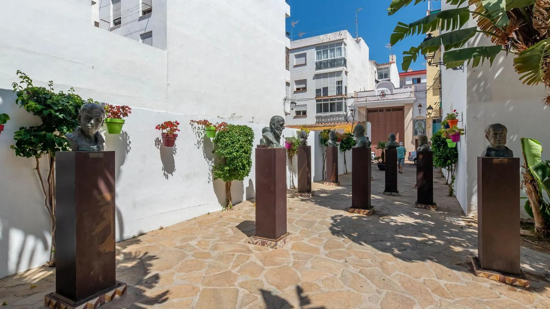 Chic Uurban Oasis In Estepona Daire