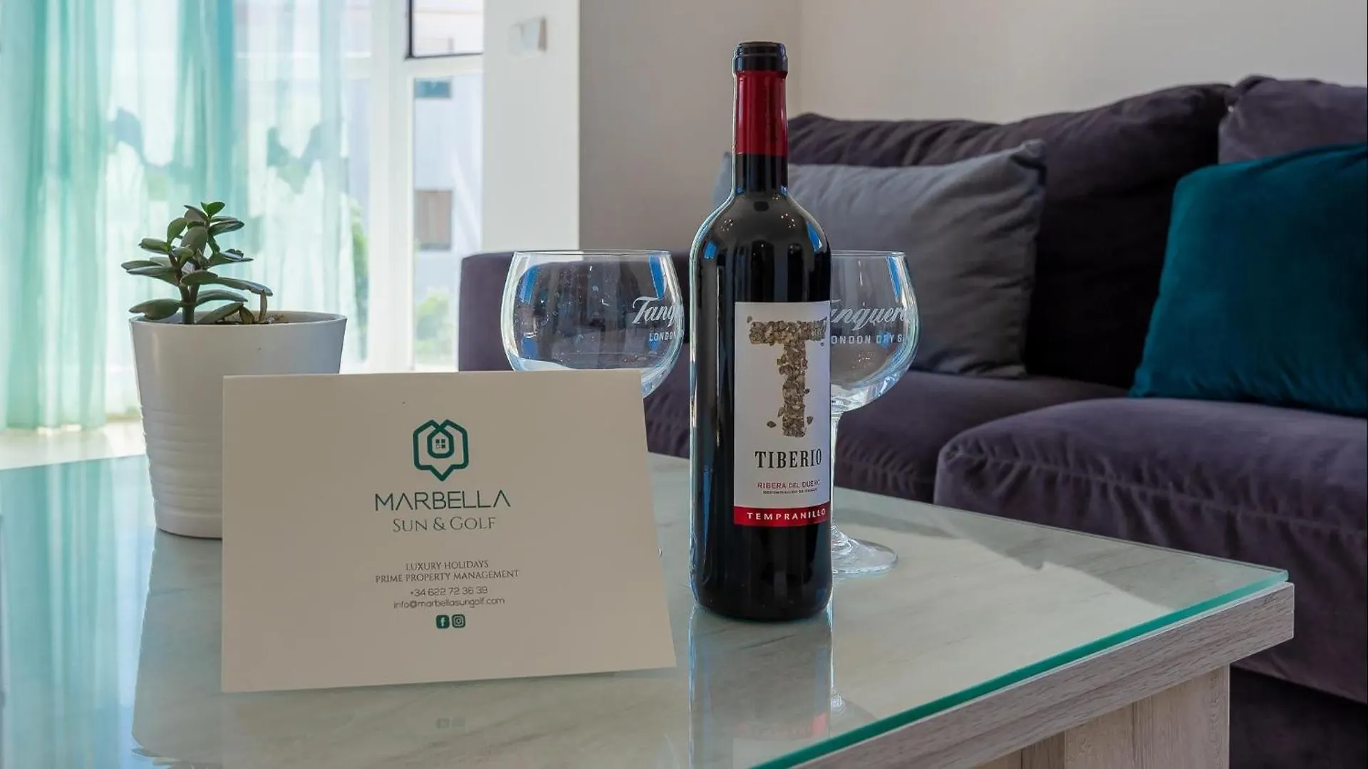 Chic Uurban Oasis In Estepona Daire